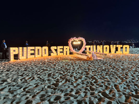 Propuesta de noviazgo en Acapulco- Paquete Corazón + Letras gigantes Puedo Ser tu Novio